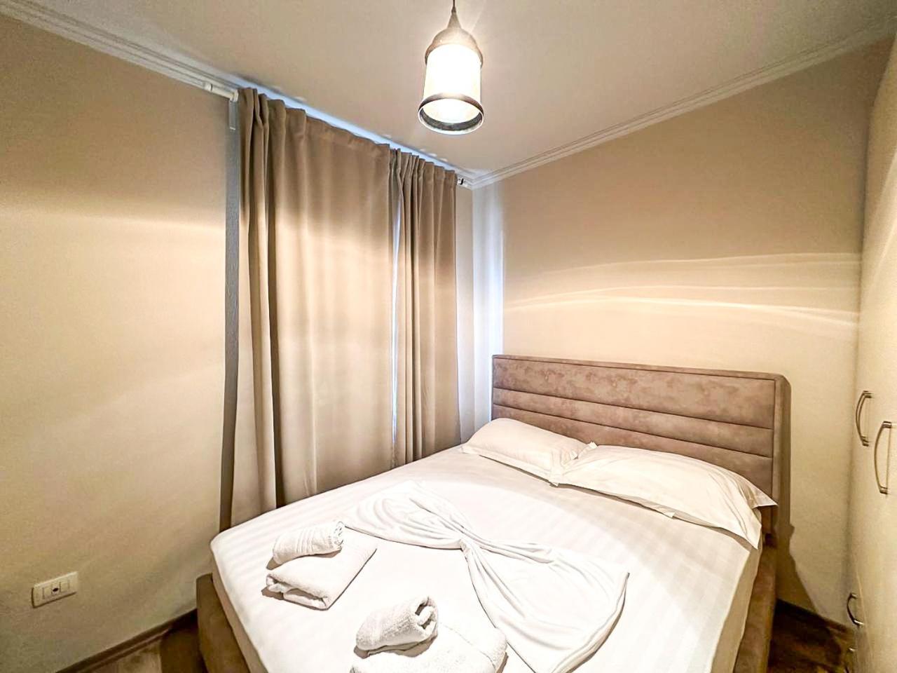Grand Park 2Br Apartment Tirana Exterior photo
